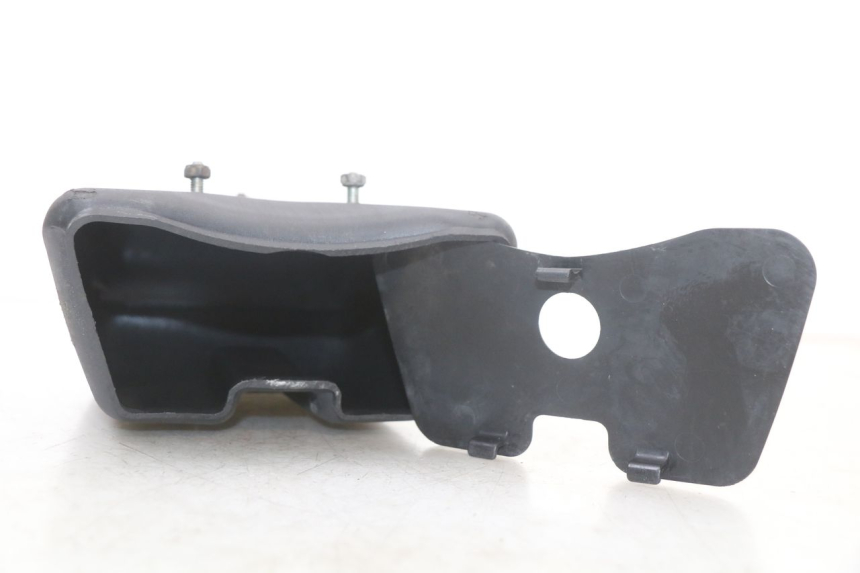 photo de HANDSCHUHFACH SUZUKI GSX E 250 (1982 - 1983) - Detailansicht des Bauteils