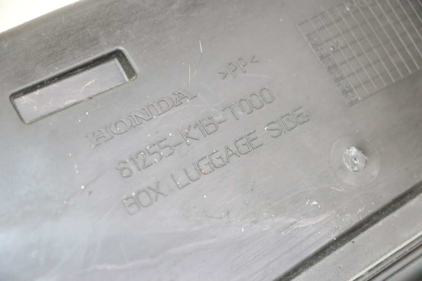 photo de HANDSCHUHFACH HONDA FORZA 125 (2021 - 2025) - Detailansicht des Bauteils