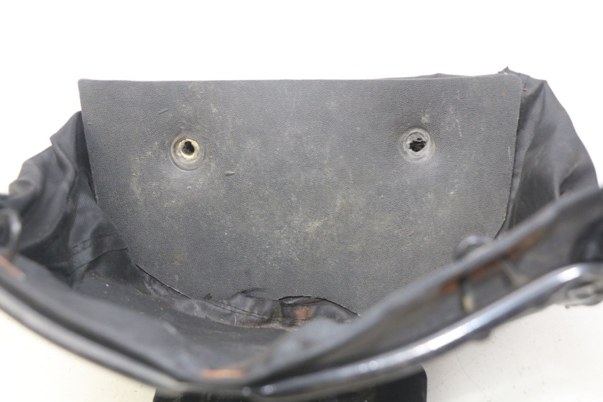 photo de HANDSCHUHFACH KEEWAY HURRICANE 50 (2006 - 2019) - Technische Nahaufnahme