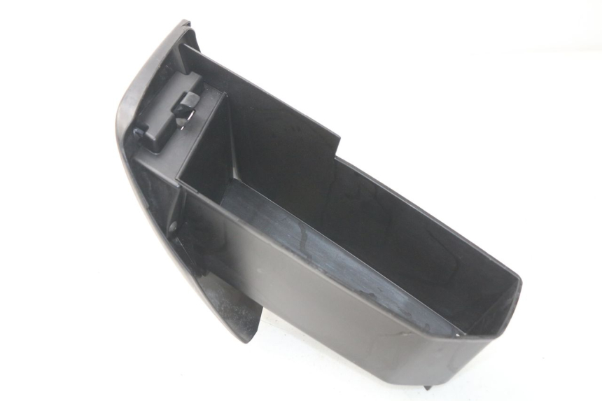 photo de HANDSCHUHFACH HONDA NSS EX FORZA 250 (2005 - 2013) - Zoom auf Gebrauchszustand