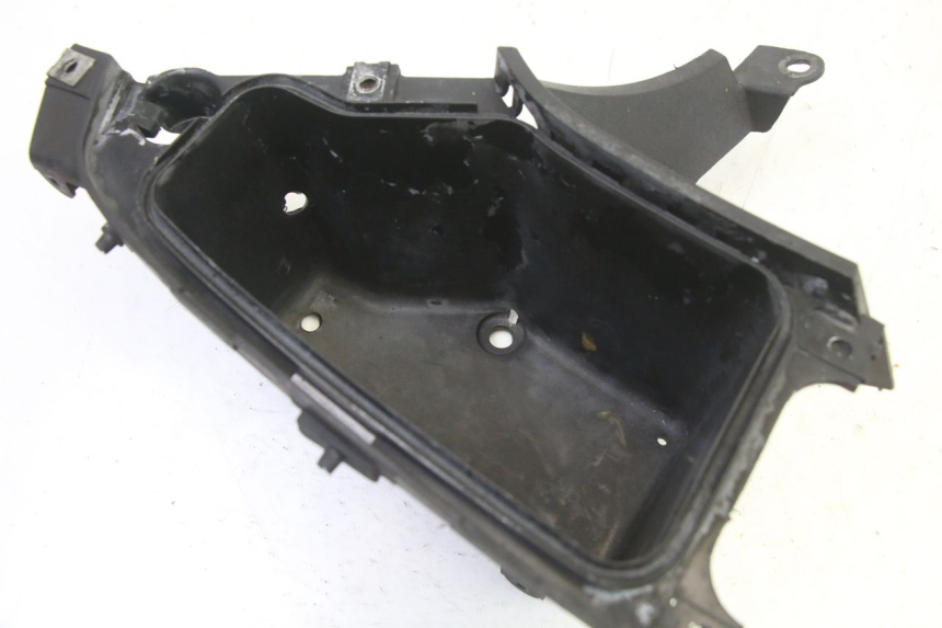 photo de HANDSCHUHFACH HONDA NTV DEAUVILLE 650 (2001 - 2006) - Technische Nahaufnahme