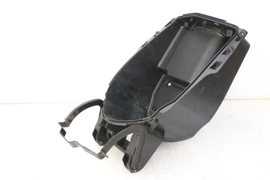 photo de HANDSCHUHFACH PEUGEOT VIVACITY 125 (2010 - 2017) - Detailansicht des Bauteils