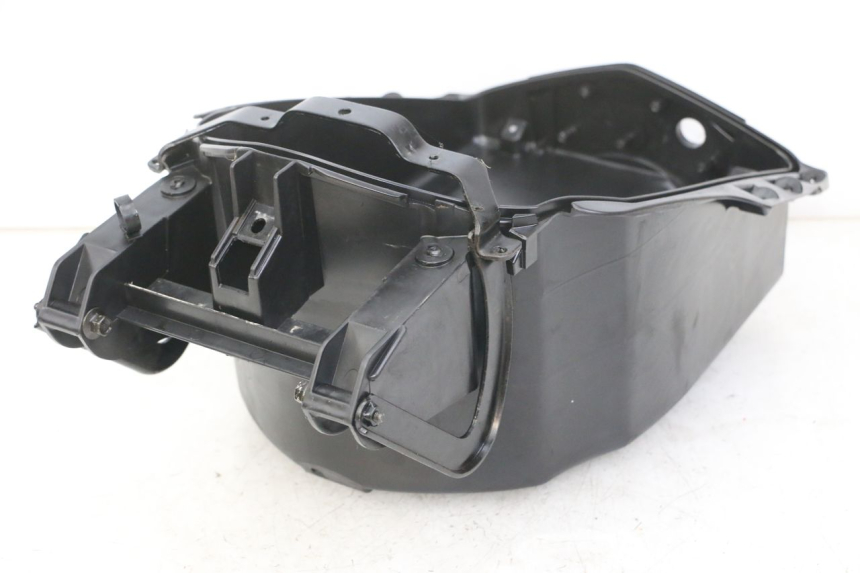 photo de HANDSCHUHFACH PEUGEOT VIVACITY 125 (2010 - 2017) - Technische Nahaufnahme