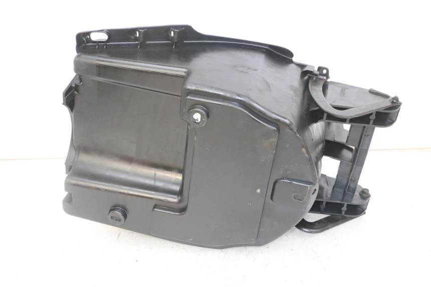 photo de HANDSCHUHFACH PEUGEOT VIVACITY NEW 4T 50 (2008 - 2017) - Zoom auf Gebrauchszustand