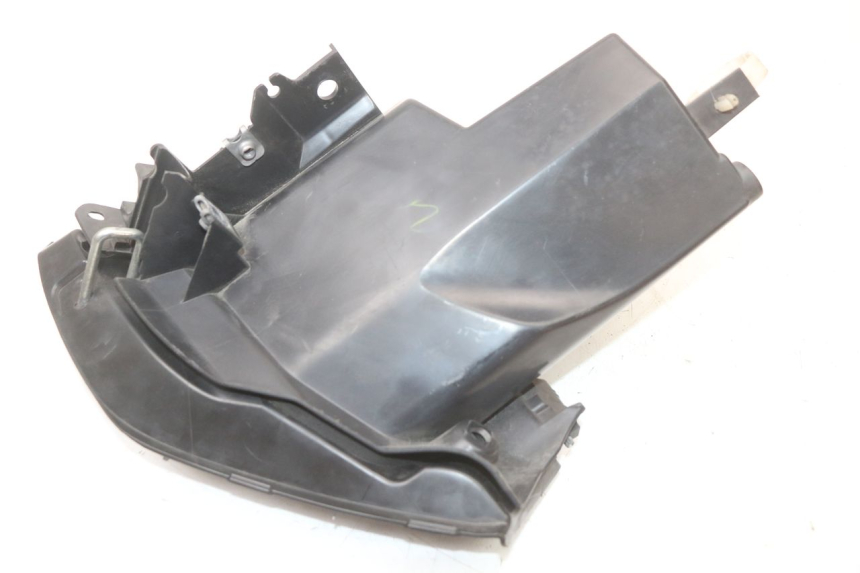 photo de HANDSCHUHFACH YAMAHA XMAX X-MAX ABS 125 (2017 - 2020) - Zoom auf Gebrauchszustand