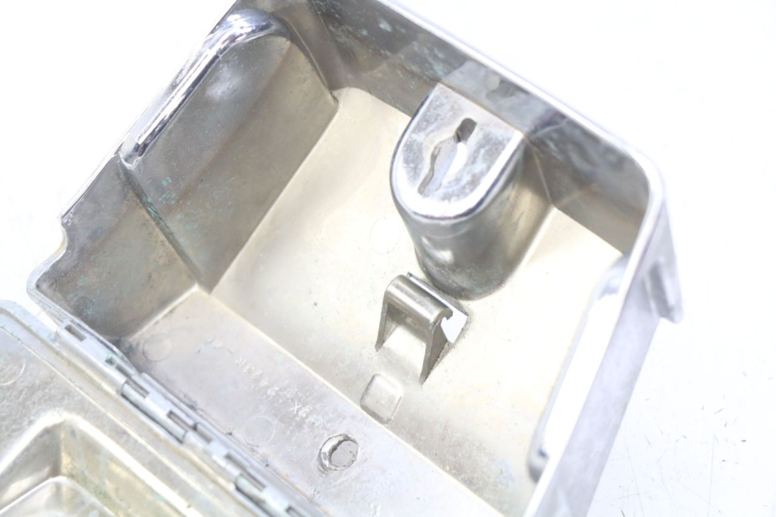 photo de HANDSCHUHFACH YAMAHA XV VIRAGO 750 (1984 - 1998) - Details der Befestigungspunkte