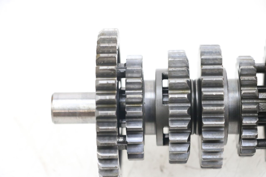 photo de Getriebe HYOSUNG GV AQUILA 125 (2000 - 2009) - Details der Befestigungspunkte