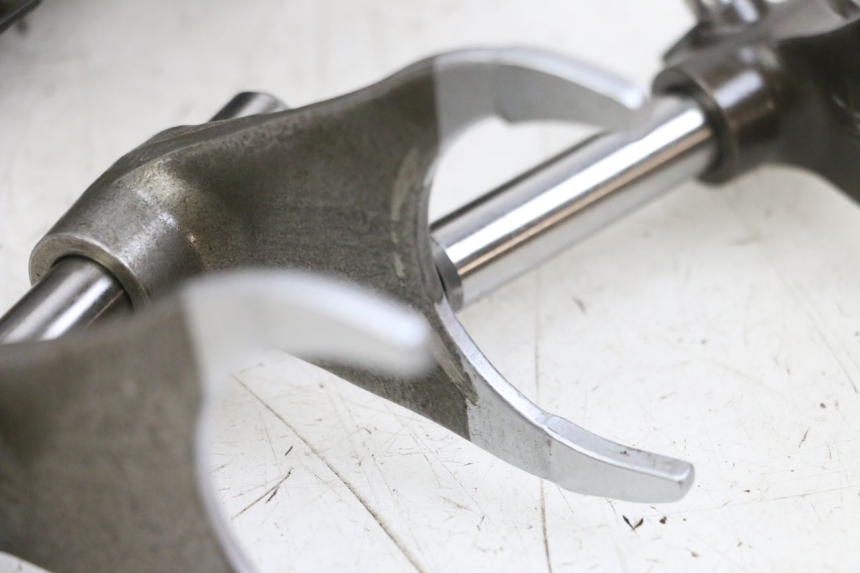 photo de GETRIEBE  MV AGUSTA BRUTALE R WALLY 910 (2008 - 2008) - Hochauflösende Nahaufnahme