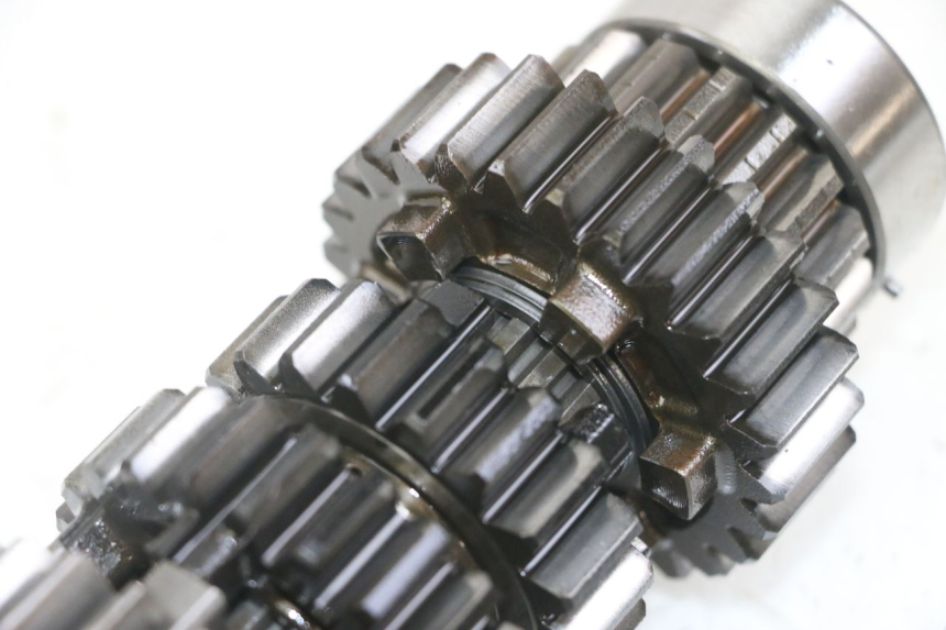 photo de GETRIEBE  HONDA CB R 1000 (2018 - 2023) - Details der Befestigungspunkte