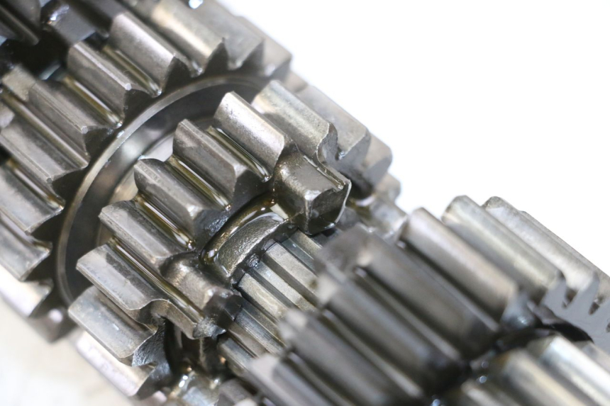 photo de GETRIEBE HONDA CBR RR FIREBLADE 900 (1992 - 1994) - Zoom auf Gebrauchszustand