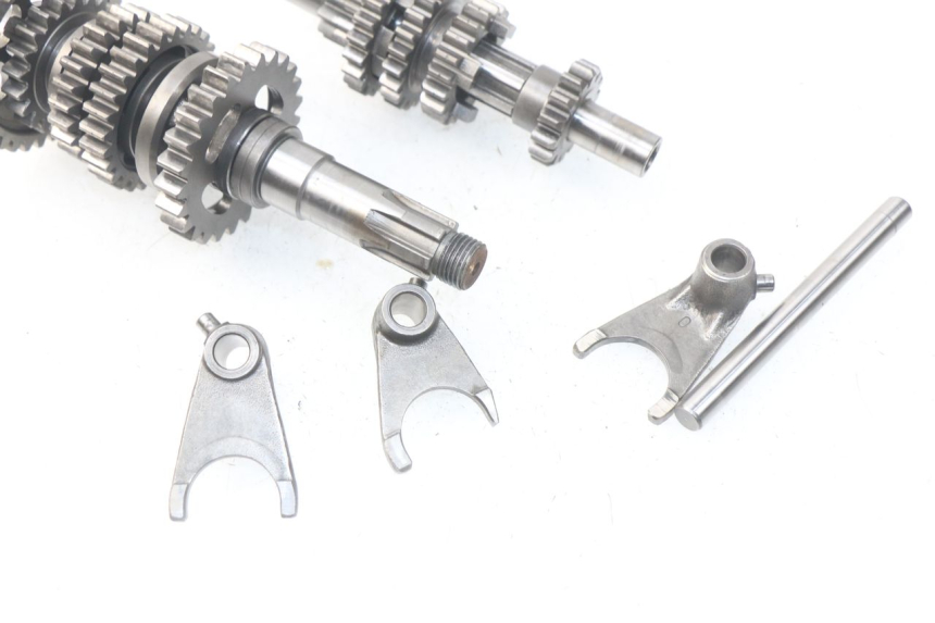 photo de GETRIEBE  HYOSUNG COMET GTR 125 (2007 - 2014) - Oberflächenzustand und Material