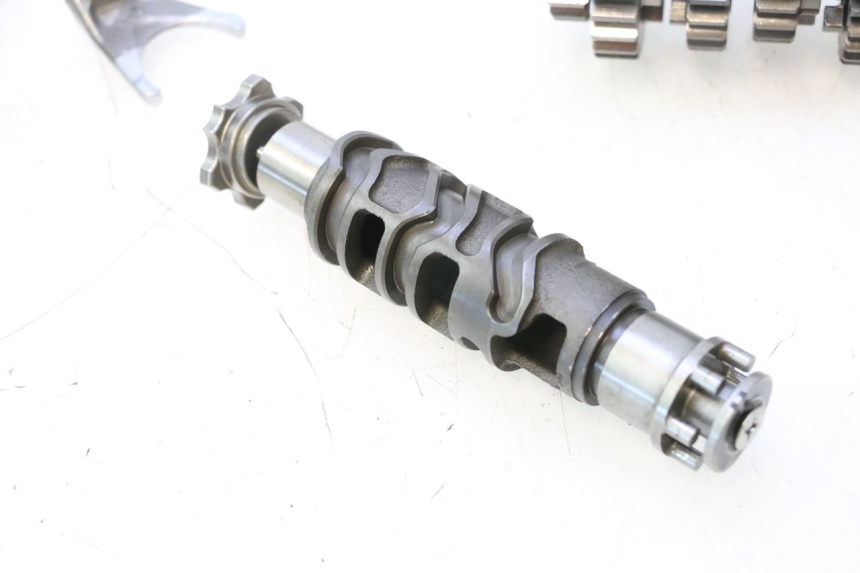 photo de GETRIEBE  KAWASAKI ER-6 ER6 N 650 (2005 - 2009) - Oberflächenzustand und Material