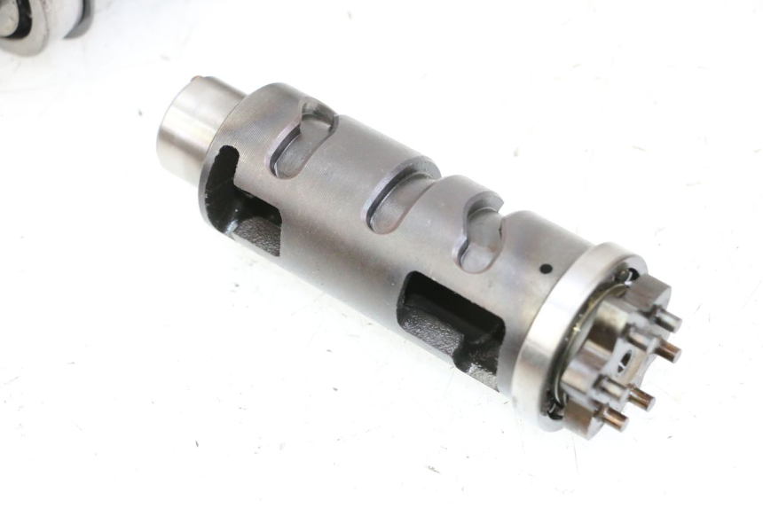 photo de GETRIEBE  YAMAHA FJ 36Y 1100 (1984 - 1985) - Details der Befestigungspunkte