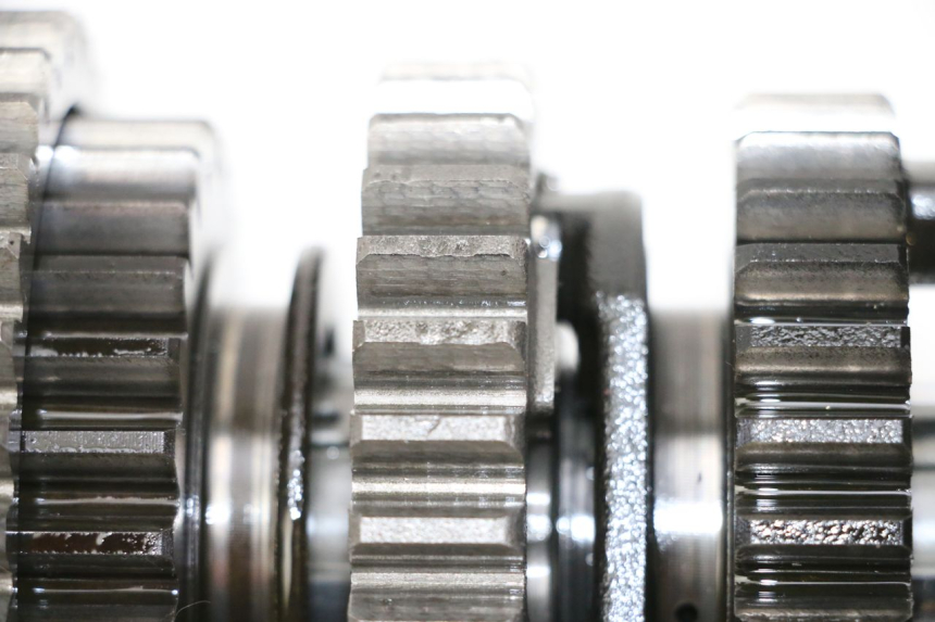 photo de GETRIEBE  YAMAHA FJ 36Y 1100 (1984 - 1985) - Details der Befestigungspunkte