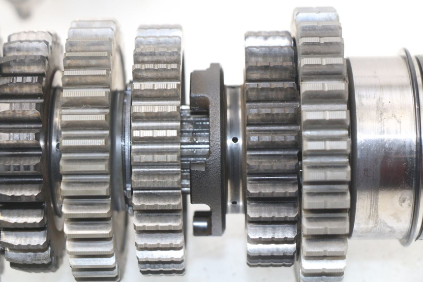 photo de GETRIEBE  YAMAHA FZ8 800 (2010 - 2016) - Fokus auf die Struktur