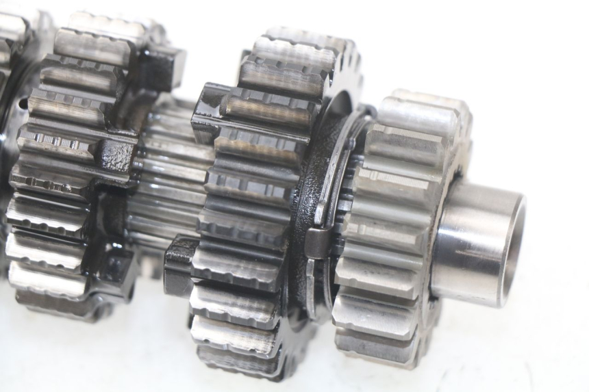 photo de GETRIEBE  YAMAHA FZ8 800 (2010 - 2016) - Details der Befestigungspunkte