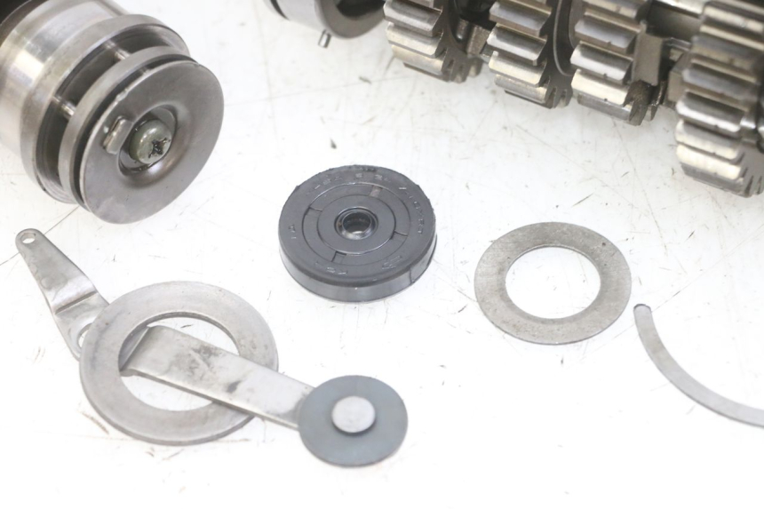 photo de GETRIEBE SUZUKI GS GSE 500 (2001 - 2003) - Gesamtansicht des Produkts