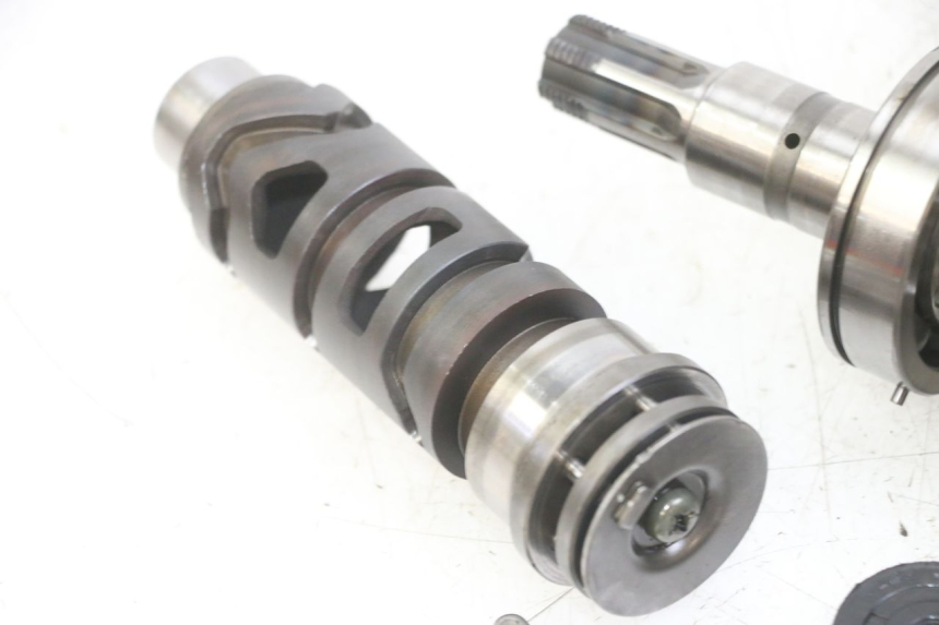 photo de GETRIEBE SUZUKI GS GSE 500 (2001 - 2003) - Details der Befestigungspunkte