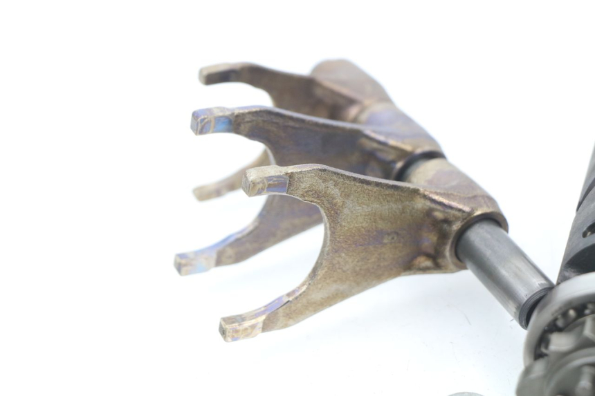 photo de GETRIEBE  SUZUKI GSX-R GSXR 600 (2008 - 2010) - Fokus auf die Struktur