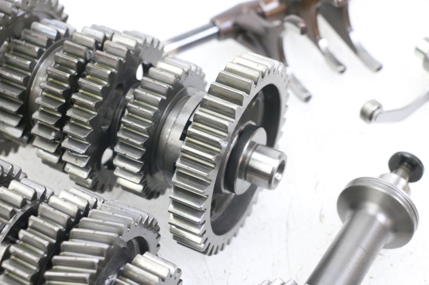 photo de GETRIEBE  MOTO GUZZI NORGE 8V GT 1200 (2011 - 2016) - Oberflächenzustand und Material