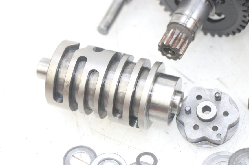 photo de GETRIEBE GILERA RK 50 (1996 - 1999) - Alternativer Blickwinkel