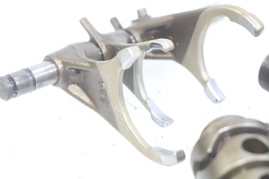 photo de GETRIEBE TRIUMPH SPRINT ST 955 (1999 - 2001) - Technische Nahaufnahme