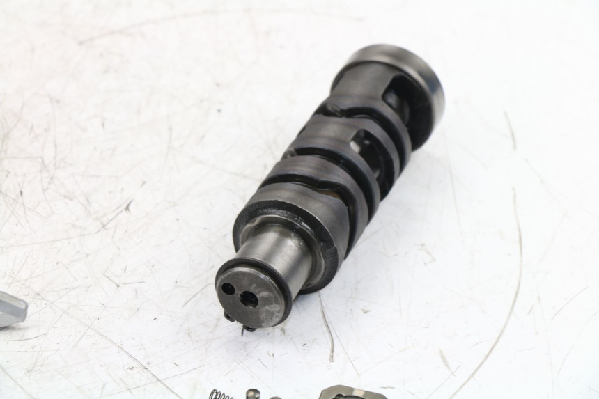 photo de GETRIEBE  SUZUKI GSF N BANDIT 650 (2005 - 2006) - Details der Befestigungspunkte