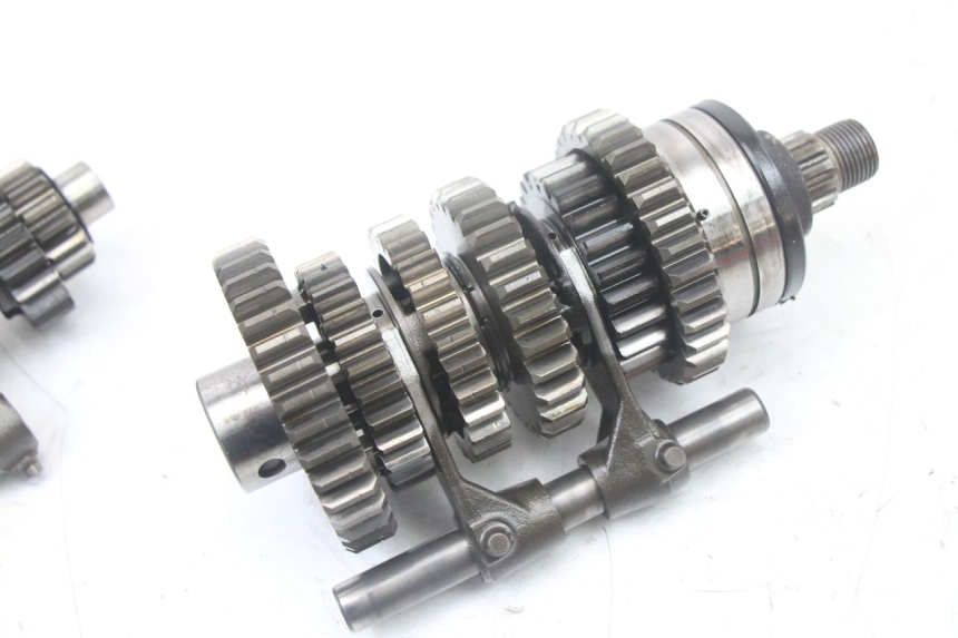 photo de GETRIEBE SUZUKI GSF S BANDIT 600 (2000 - 2004) - Oberflächenzustand und Material