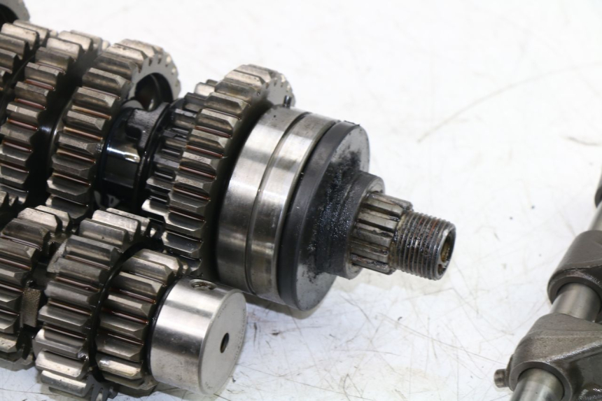 photo de GETRIEBE  SUZUKI GSF S BANDIT ABS 650 (2005 - 2006) - Oberflächenzustand und Material