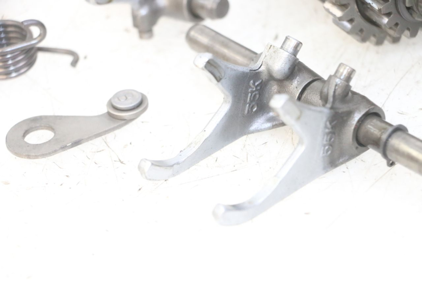 photo de GETRIEBE YAMAHA TDR DELTABOX 125 (1997 - 2003) - Oberflächenzustand und Material