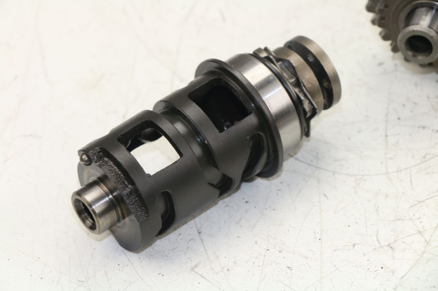 photo de GETRIEBE  YAMAHA VIRAGO 125 (1996 - 2003) - Oberflächenzustand und Material