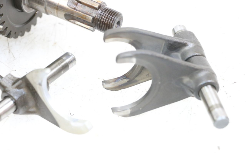 photo de GETRIEBE  SUZUKI VL INTRUDER 125 (2004 - 2007) - Detailansicht des Bauteils