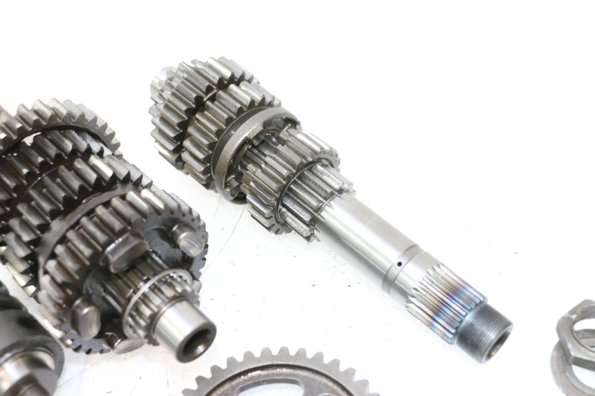 photo de GETRIEBE  HONDA XRV AFRICA TWIN 750 (1990 - 1992) - Details der Befestigungspunkte
