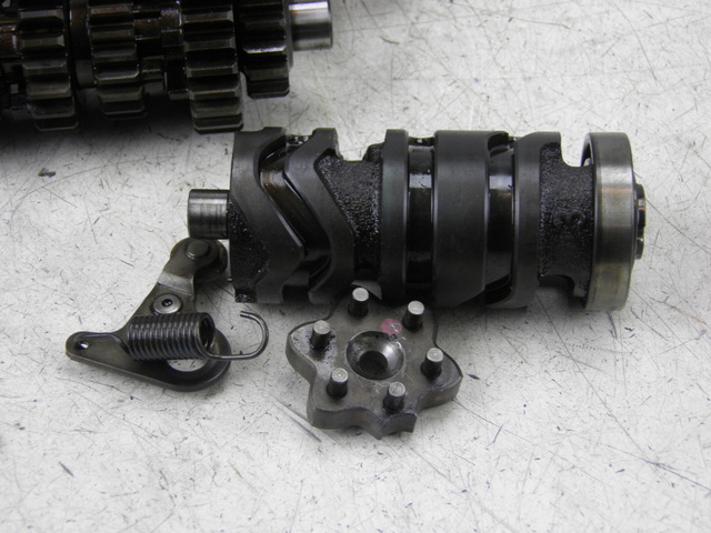 photo de GETRIEBE  YAMAHA MT 125 (2015 - 2017) - Details der Befestigungspunkte