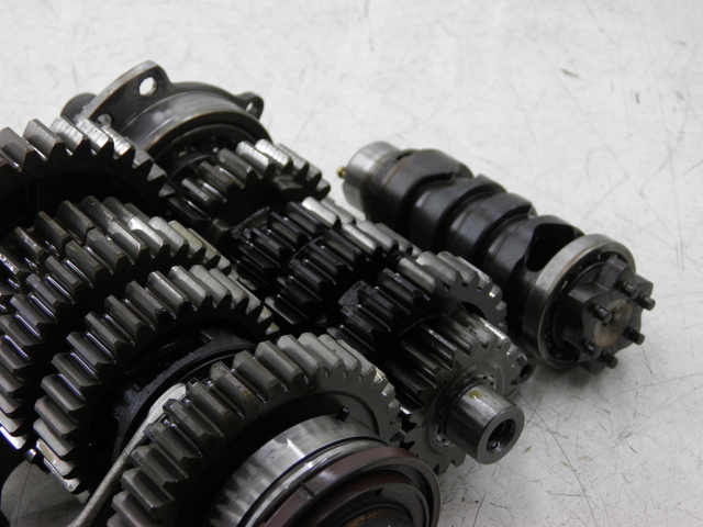 photo de GETRIEBE  YAMAHA TDM 900 (2004 - 2006) - Fokus auf die Struktur