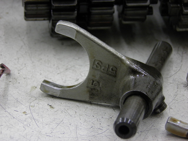 photo de GETRIEBE  YAMAHA TDM 900 (2004 - 2006) - Oberflächenzustand und Material