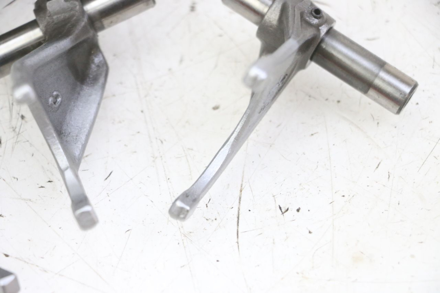 photo de GETRIEBE  YAMAHA YZ-F YZF 250 (2007 - 2013) - Details der Befestigungspunkte