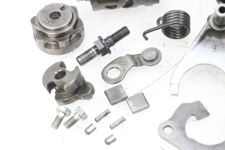 photo de GETRIEBE  YAMAHA YZ-F YZF 250 (2007 - 2013) - Charakteristische Merkmale