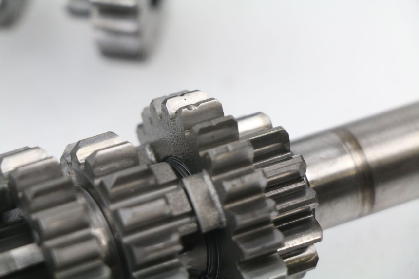 photo de GETRIEBE  YAMAHA YZ 125 (1998 - 2005) - Hochauflösende Nahaufnahme