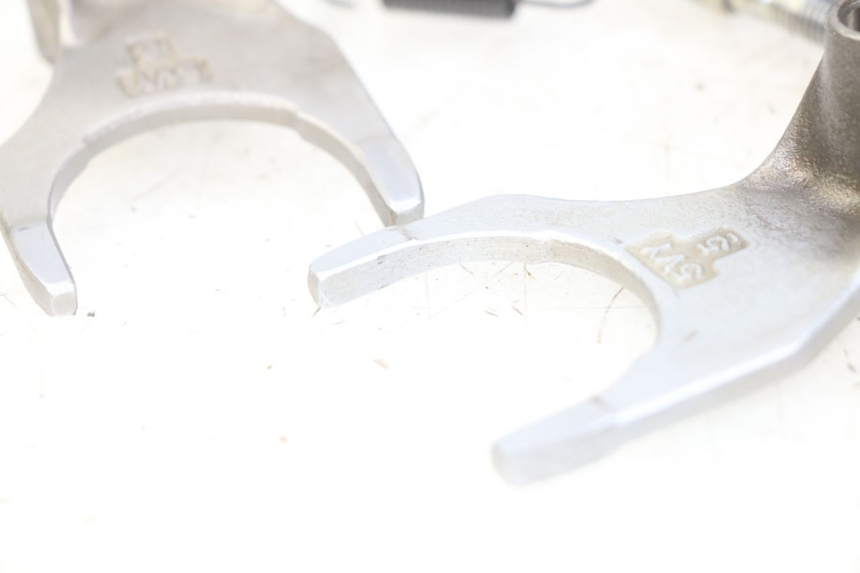 photo de GETRIEBE YAMAHA YZF R1 1000 (2007 - 2008) - Detaillierte Sichtprüfung