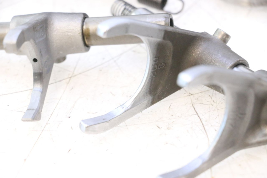 photo de GETRIEBE  YAMAHA YZF R6 600 (2008 - 2009) - Oberflächenzustand und Material