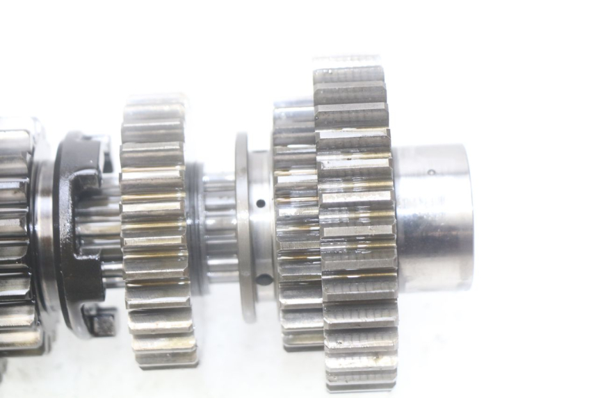 photo de GETRIEBE KAWASAKI ZR7 ZR-7 S 750 (1999 - 2004) - Zoom auf Gebrauchszustand