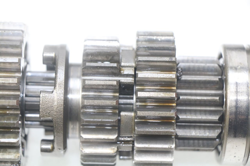 photo de GETRIEBE KAWASAKI ZR7 ZR-7 S 750 (1999 - 2004) - Details der Befestigungspunkte