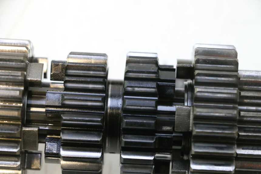 photo de GETRIEBE  KAWASAKI ZX-6R ZX6R 600 (2000 - 2002) - Hochauflösende Nahaufnahme