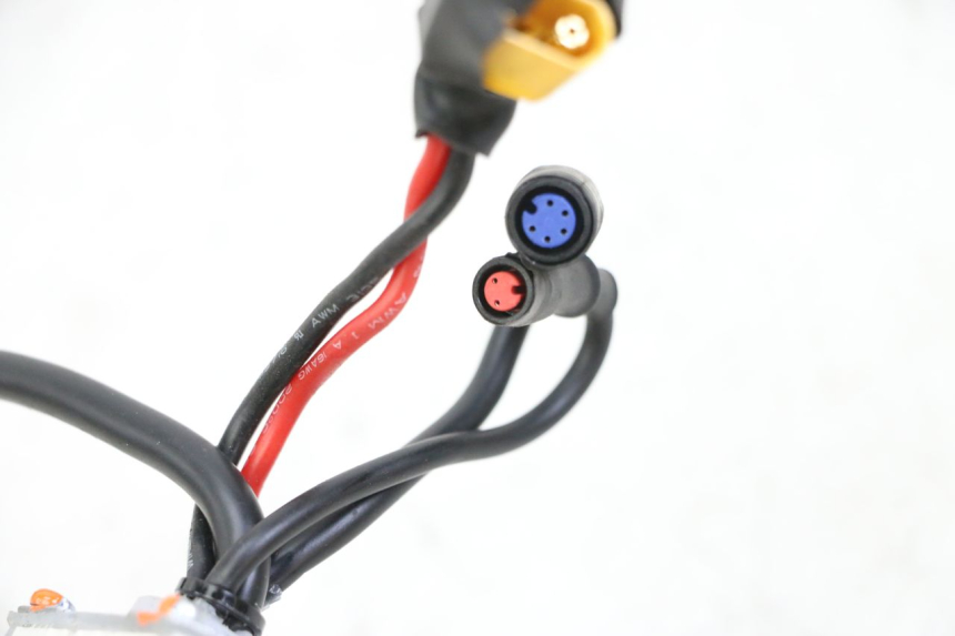 photo de CDI-GEHäUSE URBANGLIDE 100XS 1 - Oberflächenzustand und Material