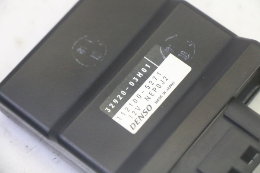 photo de CDI-STEUERGERäT SUZUKI BURGMAN 125 (2007 - 2014) - Detailansicht des Bauteils