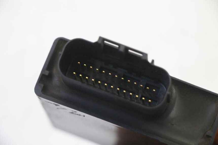 photo de CDI-STEUERGERäT SUZUKI BURGMAN 125 (2007 - 2014) - Alternative Perspektive