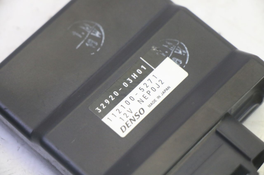 photo de CDI-STEUERGERäT SUZUKI BURGMAN 125 (2007 - 2014) - Detailansicht des Bauteils