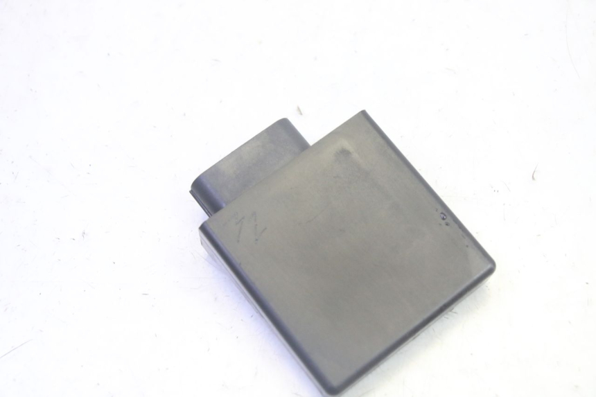 photo de CDI-STEUERGERäT SUZUKI BURGMAN 125 (2007 - 2014) - Alternative Perspektive