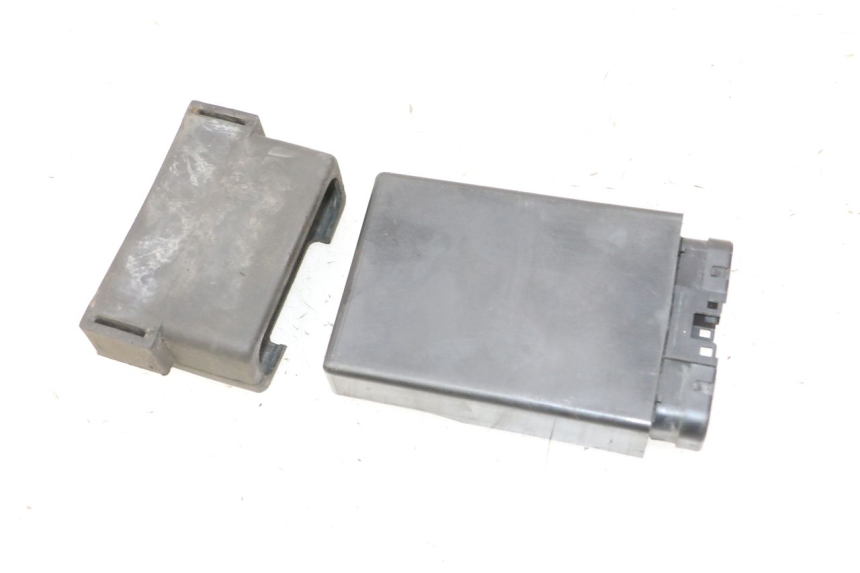 photo de CDI STEUERGERÄT HONDA CBR RR FIREBLADE 900 (1992 - 1994) - Alternative Perspektive